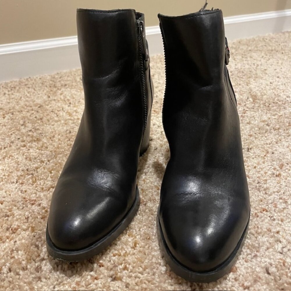 Black Ralph Lauren Genna Zip Ankle Boots Size 7.5B